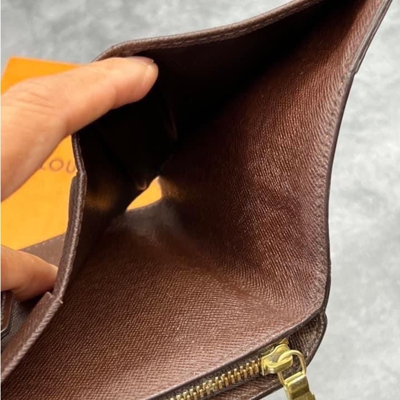 🌵Louis Vuitton Short Wallet Damier Ebene🌵 - Picture 9 of 11